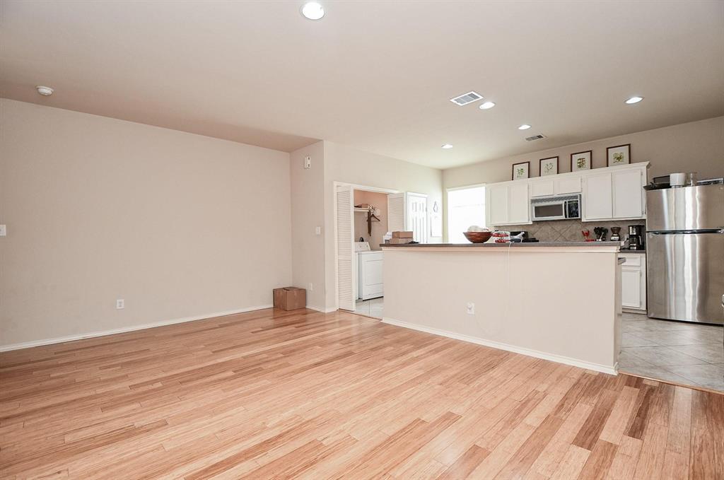 Photo #12: 45169609 Listing 