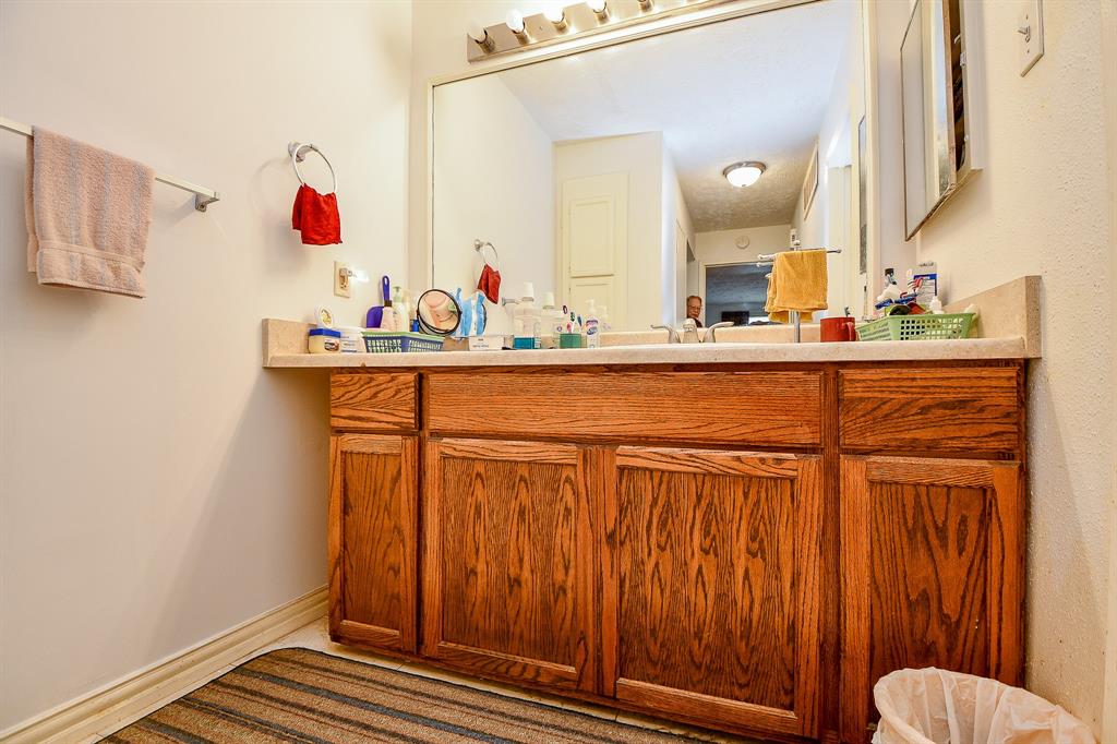 Photo #8: 67171224 Listing 