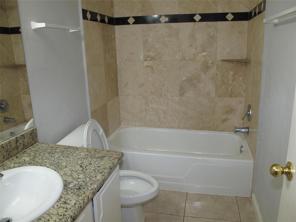 Photo #9: 76235748 Listing 