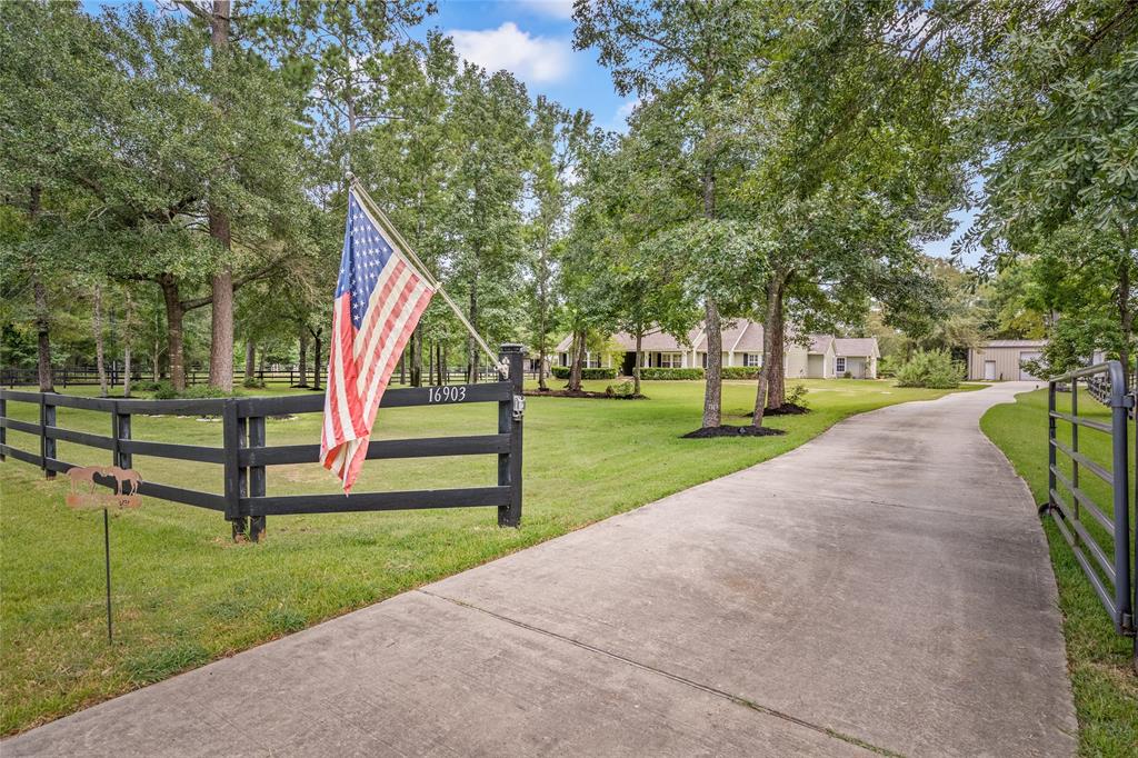 16903 Mustang Trl Dr