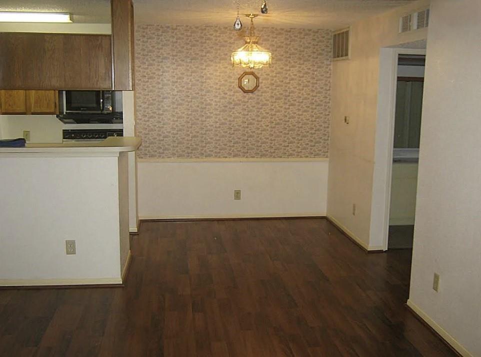 Photo #4: 10633979 Listing 