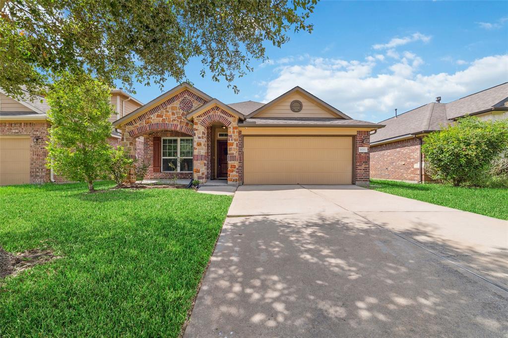 18215 Mossy Crk Ln  