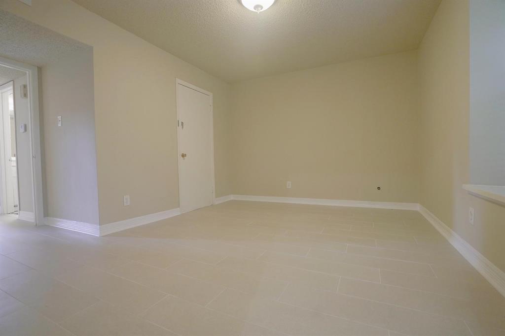 Photo #11: 42167767 Listing 