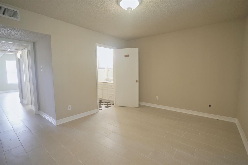 Photo #10: 42167767 Listing 