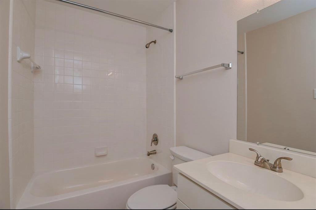 Photo #9: 5293541 Listing 