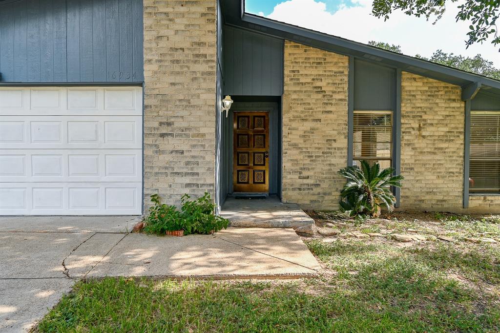 16934 Clan Macintosh Dr  