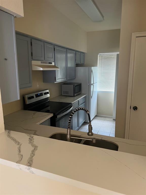 MLS: 70696383 Condo For Sale