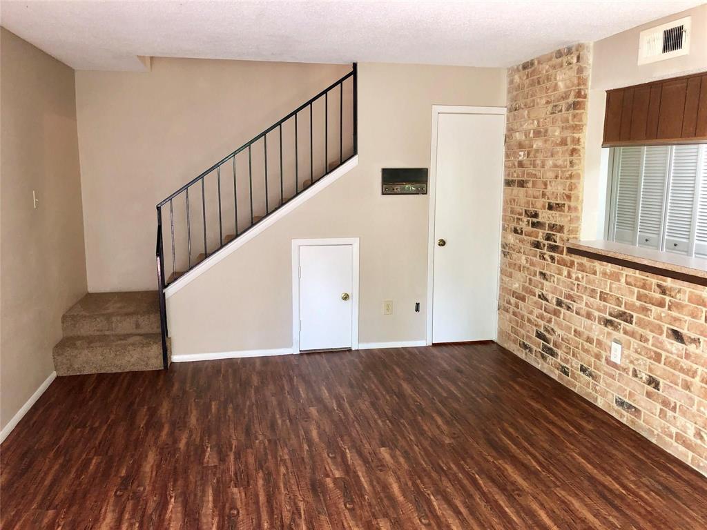 MLS: 32187546 Condo For Sale