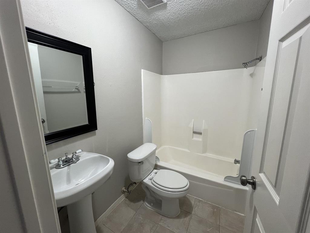 Photo #12: 97830165 Listing 