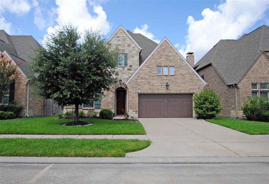 2032 Arrowood Gln Dr