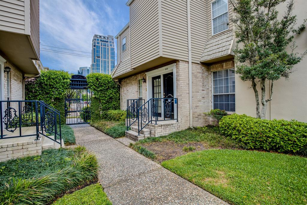 1819 Post Oak Park Dr Unit 1819
