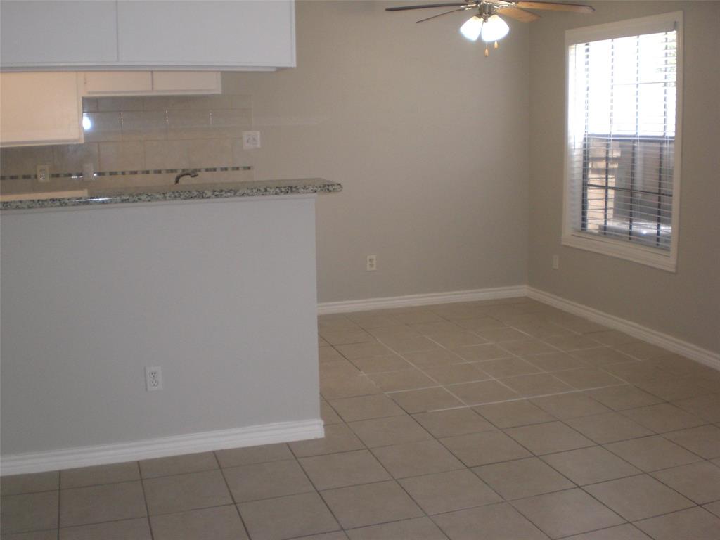 Photo #4: 76994037 Listing 