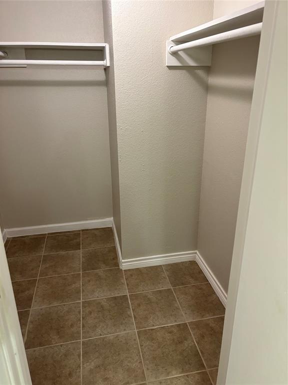 Photo #8: 34686226 Listing 