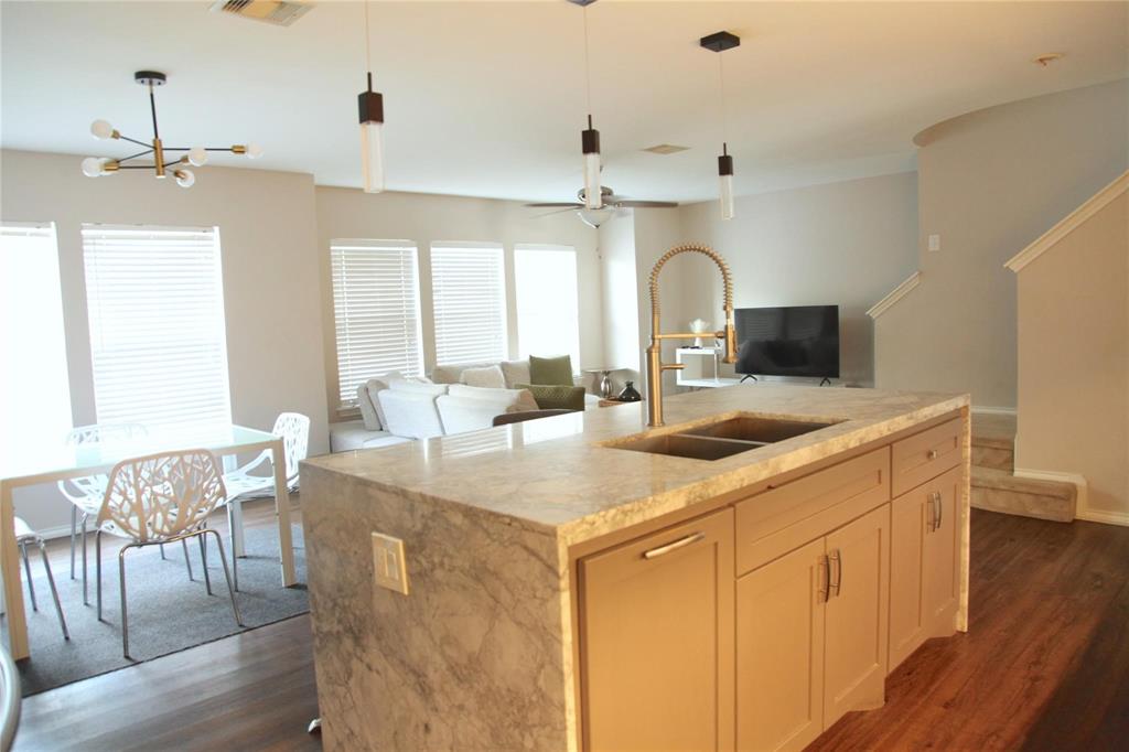 Photo #4: 44251386 Listing 