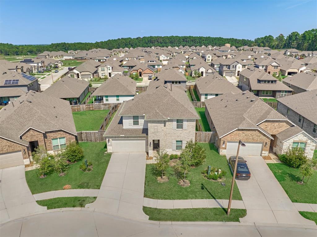 1209 Antelope Passing Dr