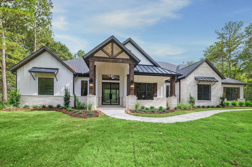 26460 Saddle Horn Dr