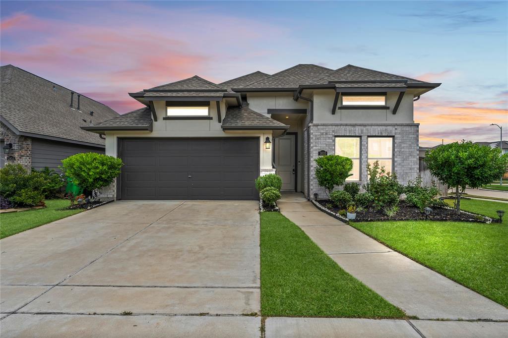 1810 Winston Store Loop  