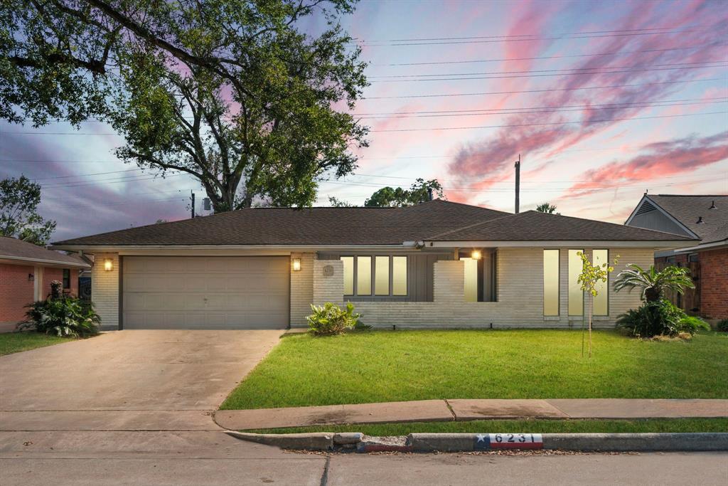 6231 Cindy Ln