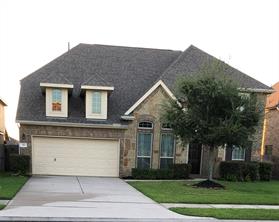 331 W Bend Dr — Westwood