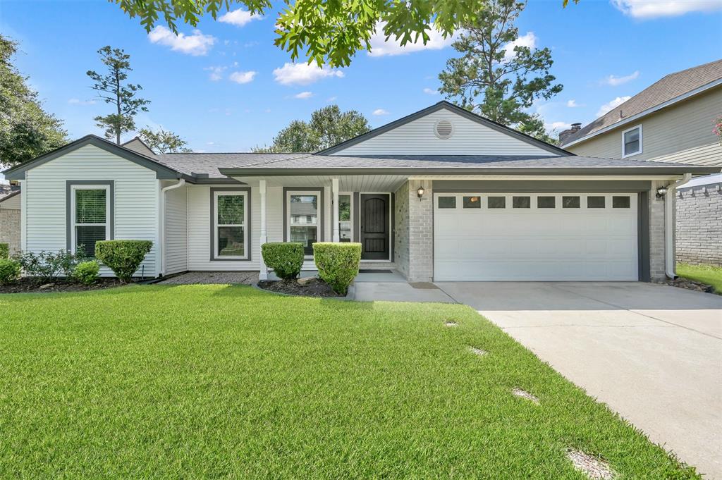 18523 Sweetmeadow Dr