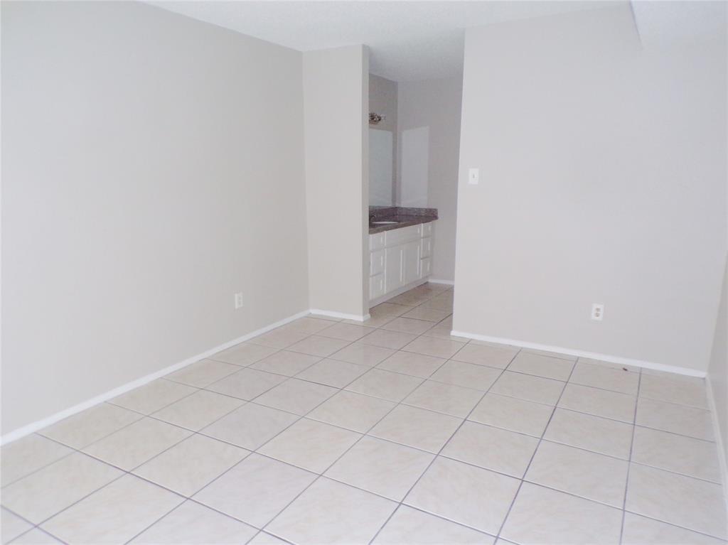 Photo #8: 66631592 Listing 