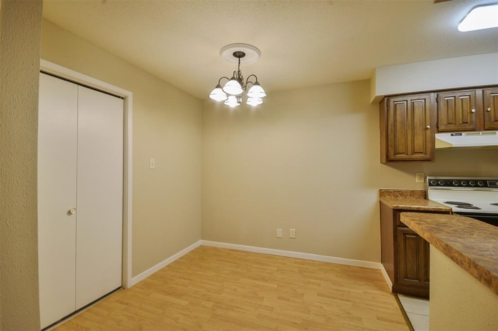 Photo #5: 61320562 Listing 