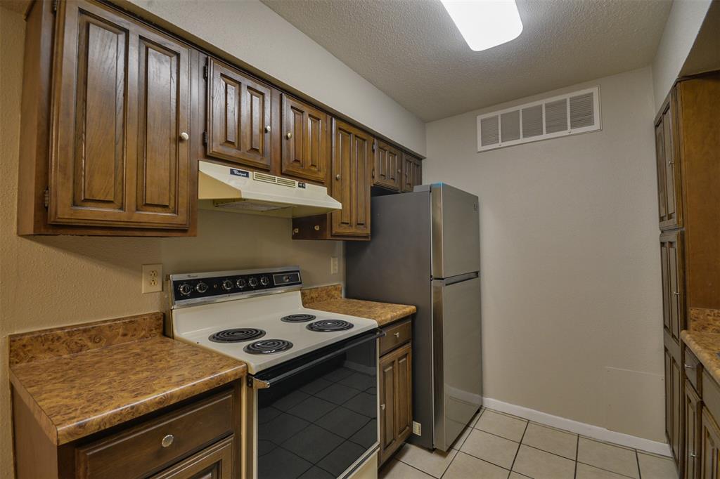 Photo #8: 61320562 Listing 