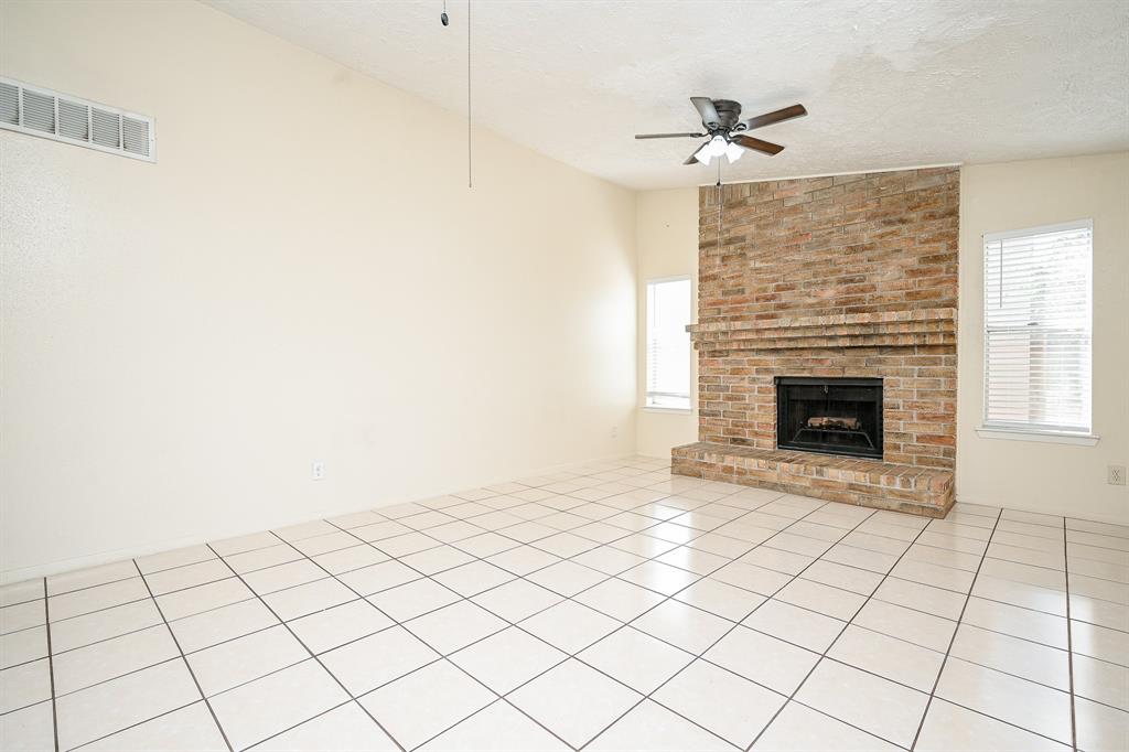 Photo #8: 90495749 Listing 