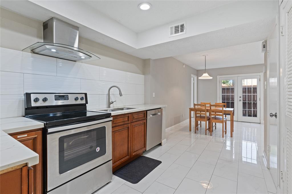 10555 Turtlewood Ct Unit 2106  