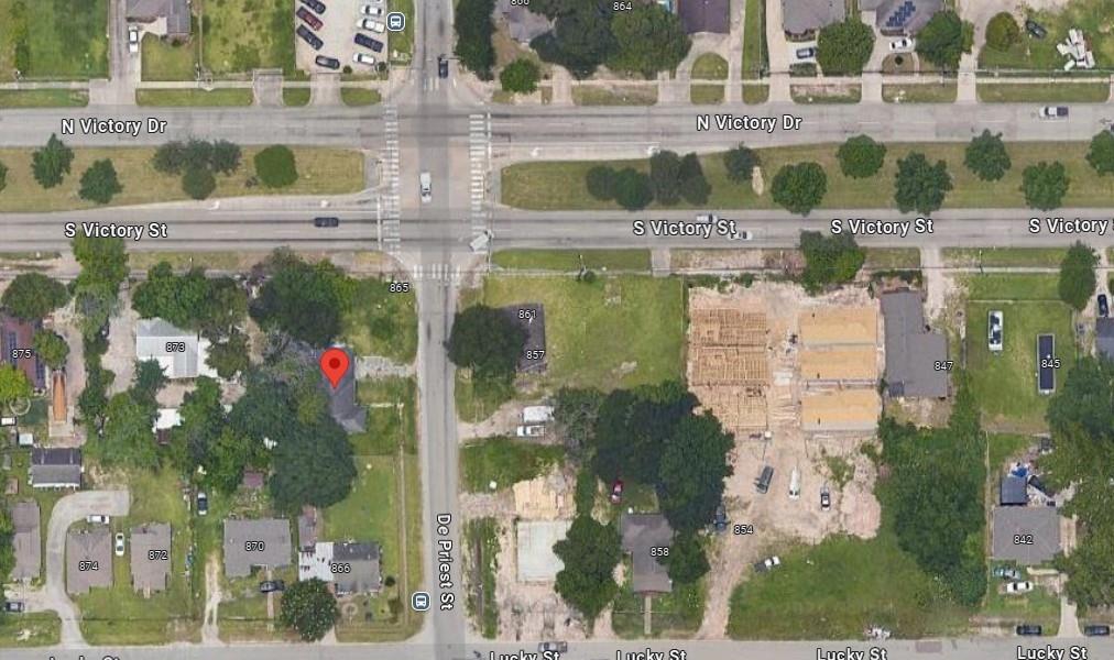 867 S Victory Dr