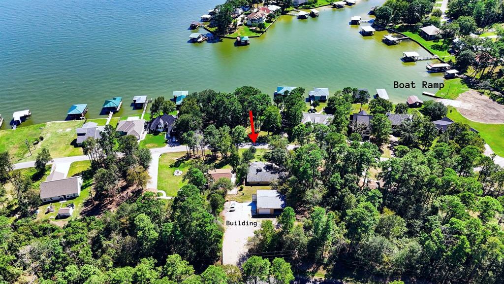 253 Lakefront Dr