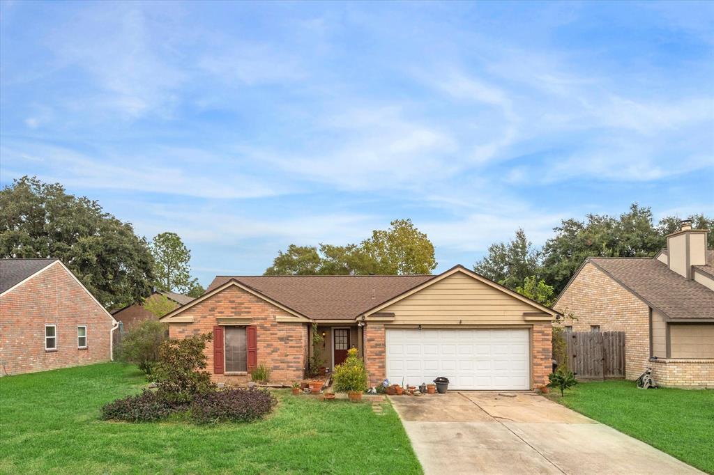 22634 Powell House Ln