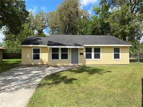 55 Elm, Lake Jackson, TX, 77566
