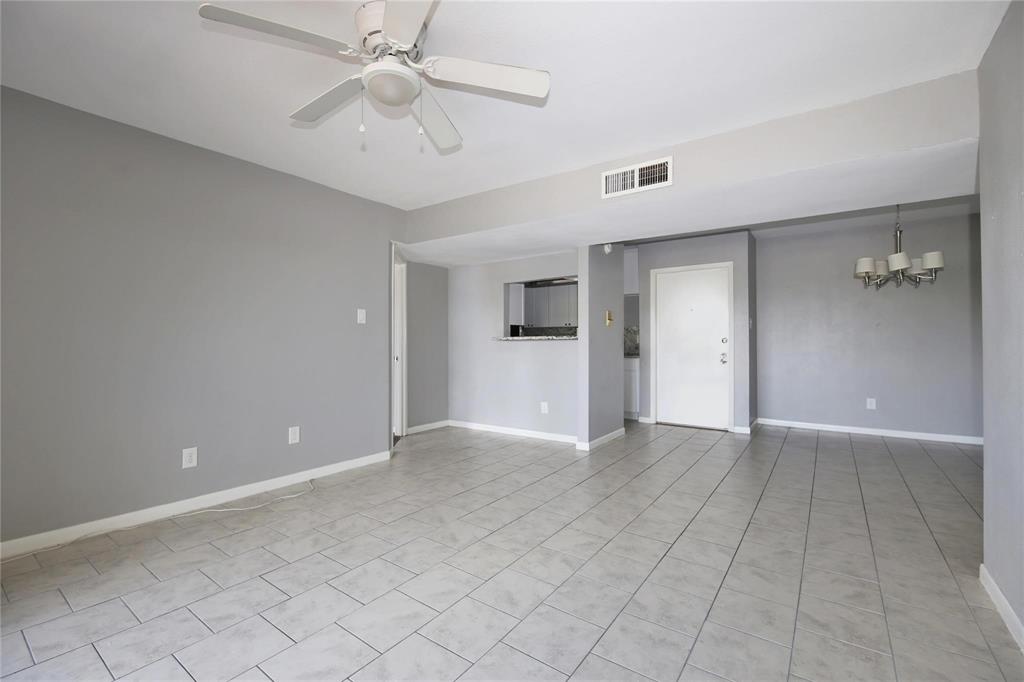 Photo #4: 48057067 Listing 