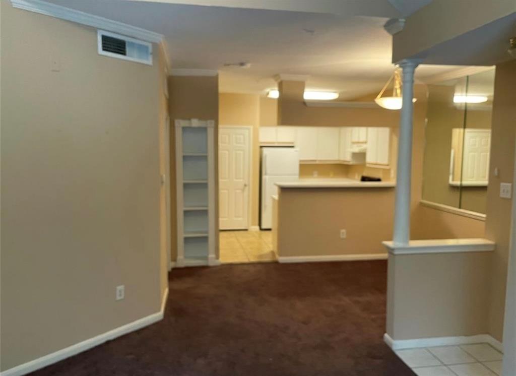 Photo #6: 7691779 Listing 