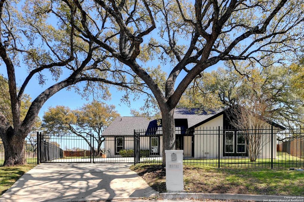 29712 Saddleback Cir  