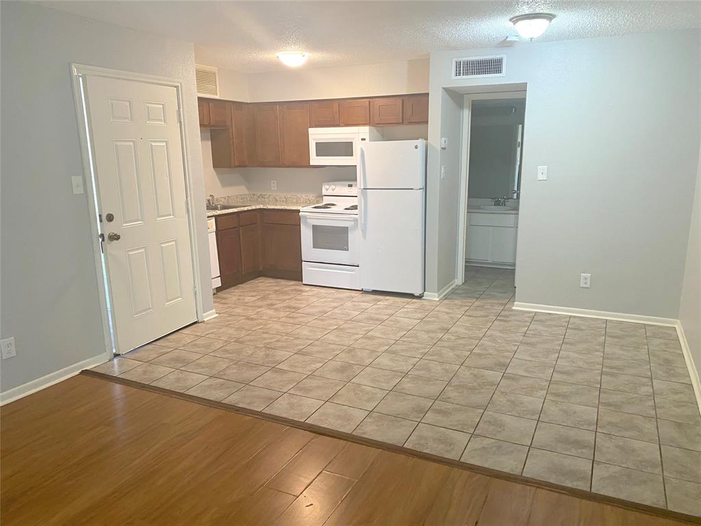 Photo #7: 87308168 Listing 