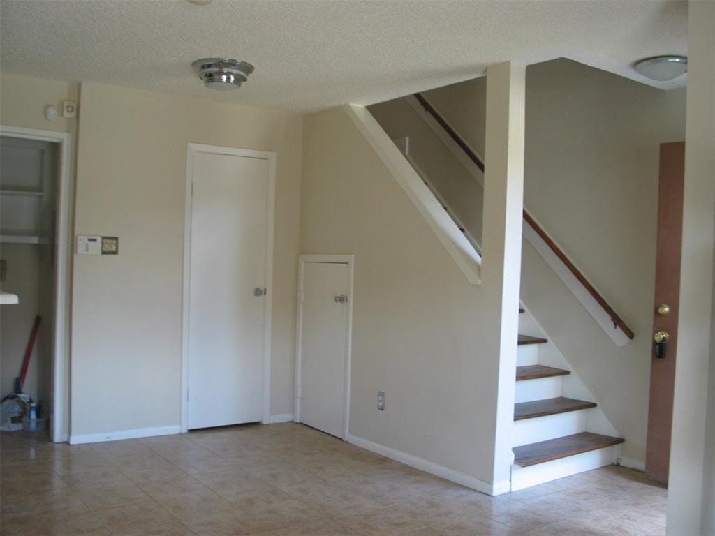 Photo #11: 5016093 Listing 