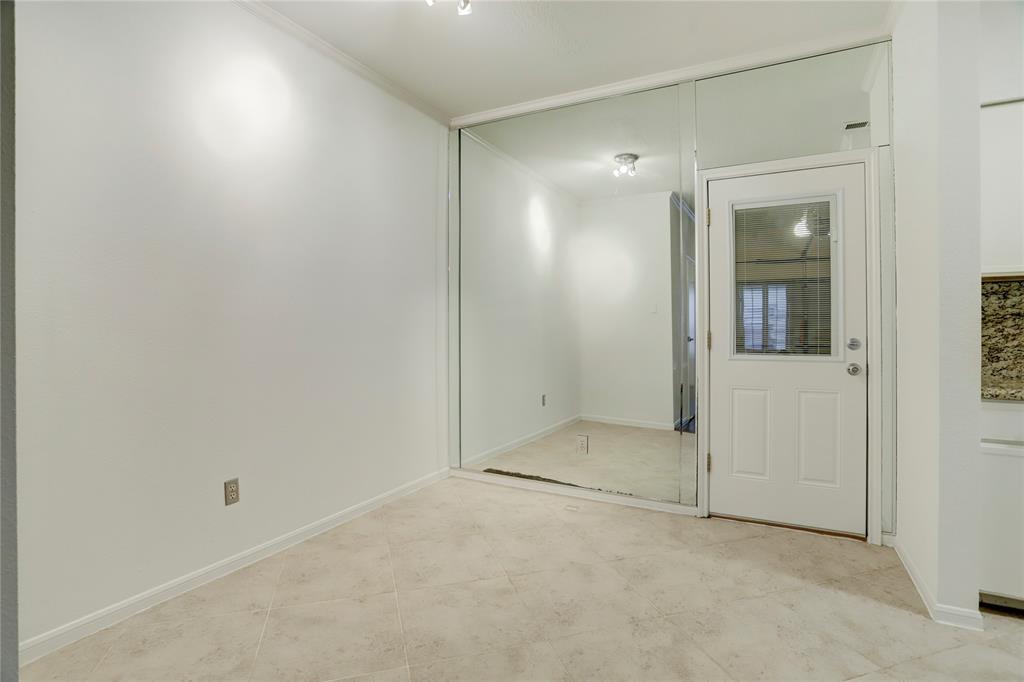 Photo #8: 8802105 Listing 