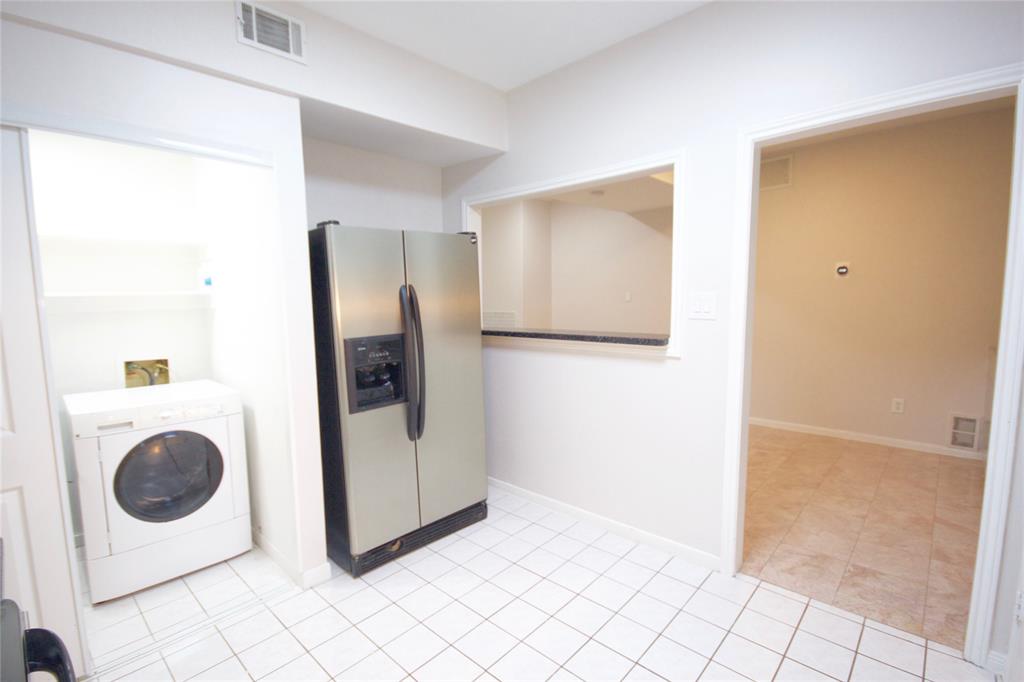 Photo #6: 23555638 Listing 