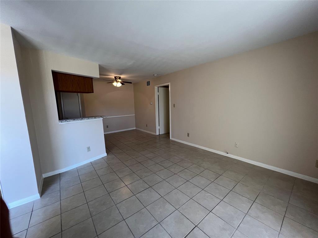 Photo #8: 37016074 Listing 