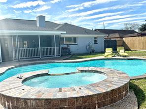 332 Petunia, Lake Jackson, TX 77566