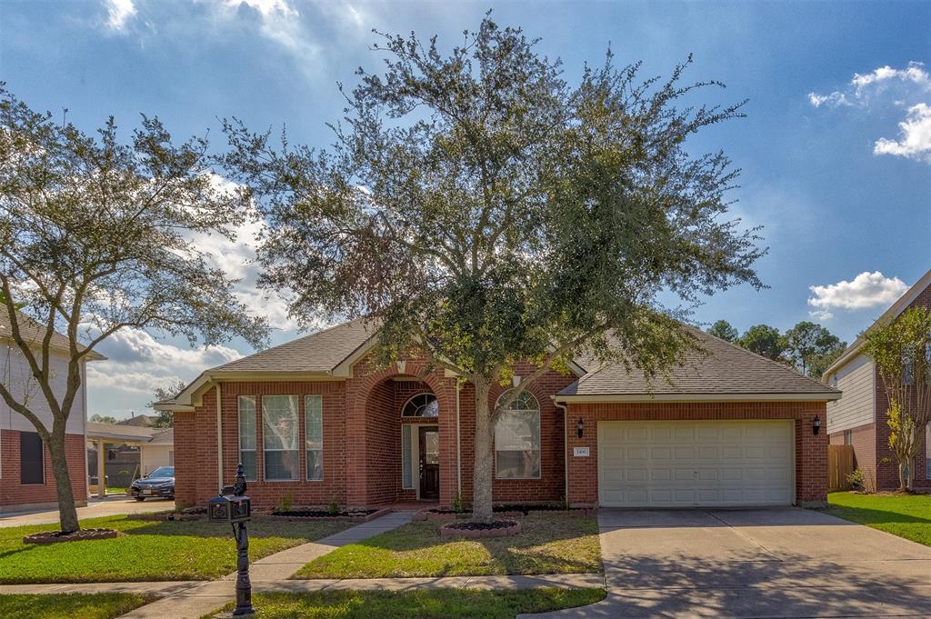 Welcome to your dream home in Pearland! This spacious 4-bed, 3-bath property is nestled in a quiet cul-de-sac, located in the highly-rated Clear Creek ISD. Freshly painted with a new gas cooktop and oven. Includes separate office space, formal dining, breakfast area, a 3-car garage, and a huge backyard with a covered patio. Only tiles in wet areas and luxury vinyl plank flooring in the remainder of the house - no carpet! New front door, New Water Heaters, New Roof, New Ceiling Fans, New Fence, New AC Condenser and so much more! 

Enjoy the convenience of nearby shopping, dining, parks, and walking/biking trails. Easy access to 45 and Beltway 8. Don't miss out on this fantastic opportunity!