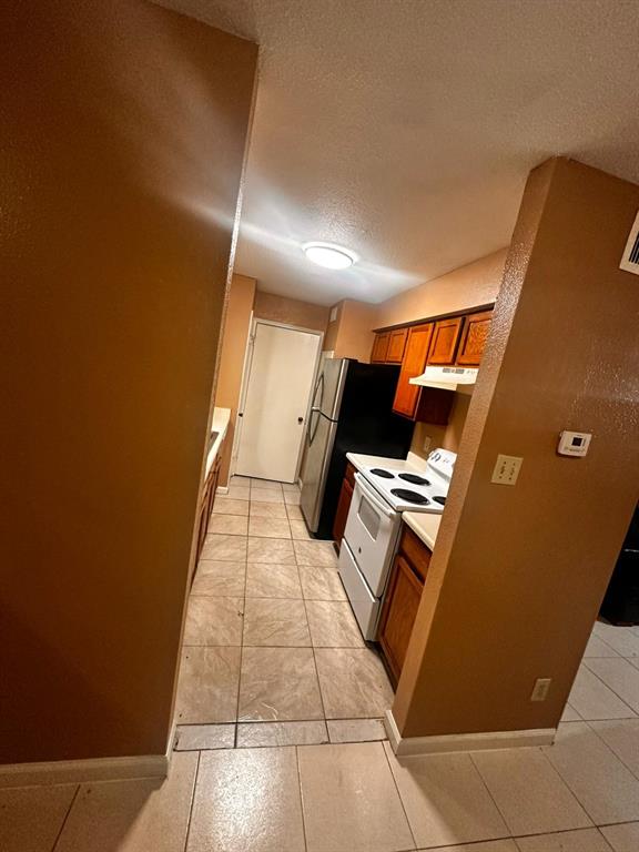 Photo #9: 79285510 Listing 