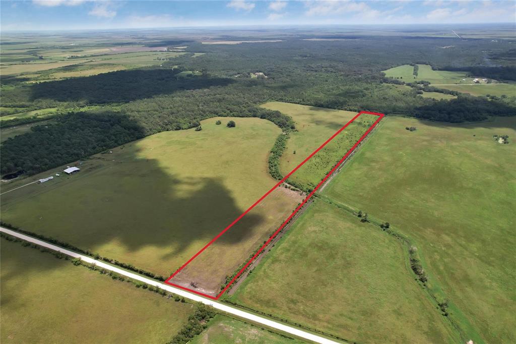 Welcome to your opportunity to own a stunning 14.40-acre parcel of land in Anahuac, Texas. This expansive property offers a unique blend of natural beauty and practicality, making it an ideal location for your dream home, agricultural pursuits, or investment potential. Don’t miss out on this rare opportunity to own a piece of Anahuac’s picturesque countryside. Whether you're looking to build your forever home or seeking a versatile property with vast potential. Contact today for more details and to schedule a visit!