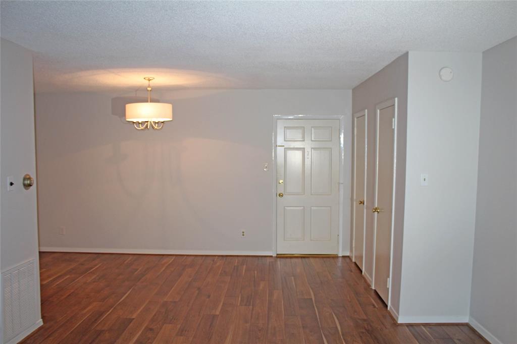 Photo #9: 72932894 Listing 