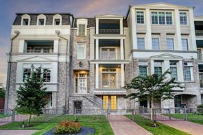 21 Crain Square Boulevard, Southside Place, TX, 77025