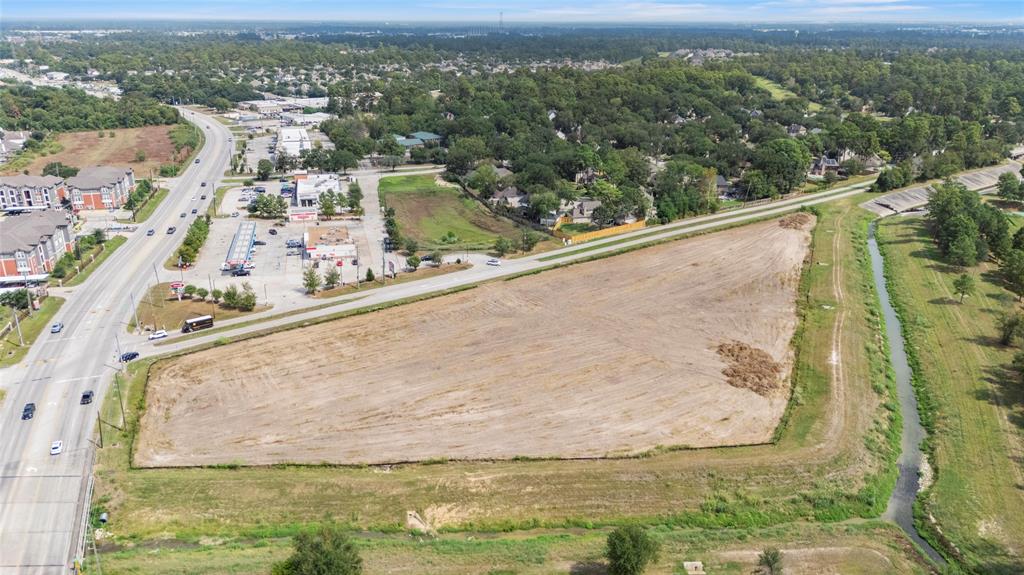 This cleared six-acre tract of land offers an exceptional development opportunity, complete with fully engineered plans for a four-story, 140-unit apartment complex. The site is not only cleared but also prepped with a silt fence already installed, providing a head start for construction readiness. The property is ready for immediate action, with plans designed to meet modern residential needs. Located in a prime area with convenient access to major highways, shopping, dining, and employment centers, this site is ideally positioned to attract renters and generate strong returns. The property features a well-thought-out design, including site layout and landscaping, allowing you to save significant time and effort. With growing demand for high-quality rental housing, this project represents an outstanding opportunity to enter or expand within the multi-family market. Don’t miss your chance to bring this ready-to-build vision to life at the corner of Louetta Road and Mirror Lake!