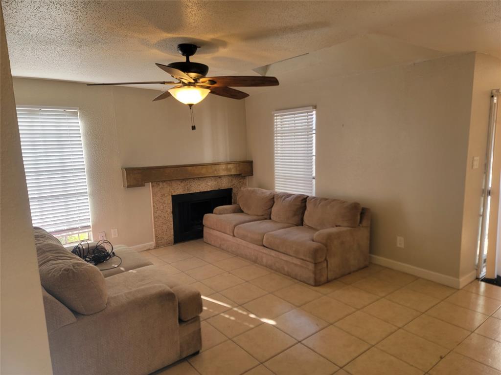 Photo #4: 38421746 Listing 