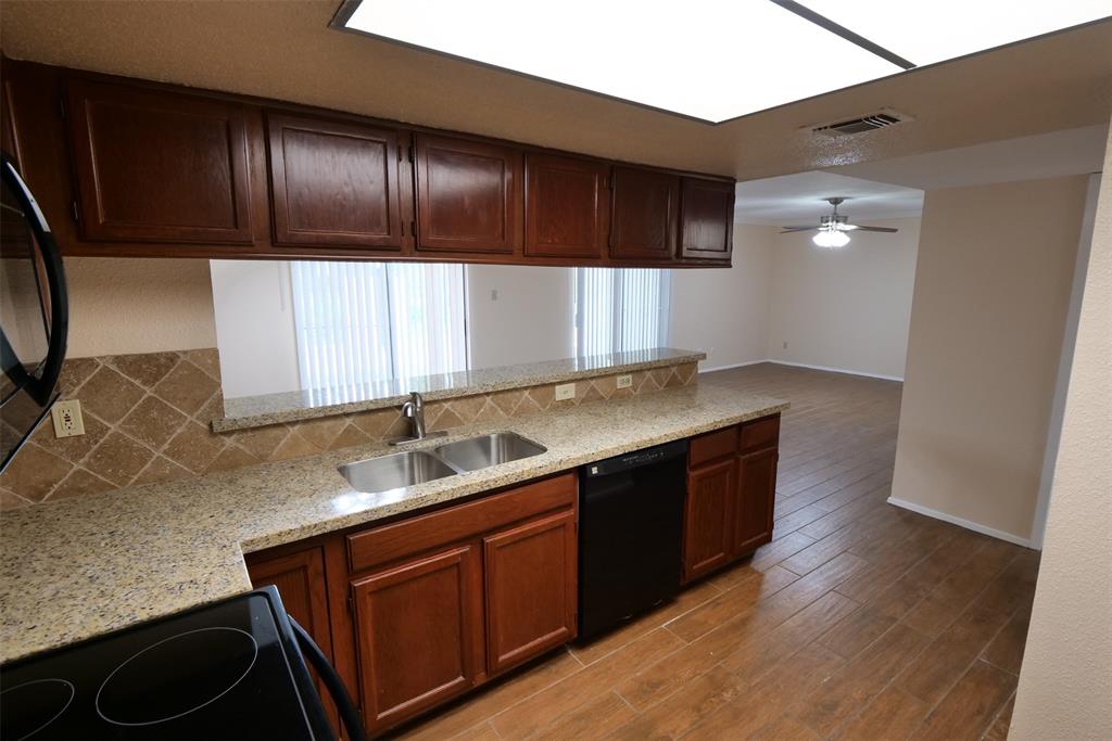 Photo #6: 89741774 Listing 